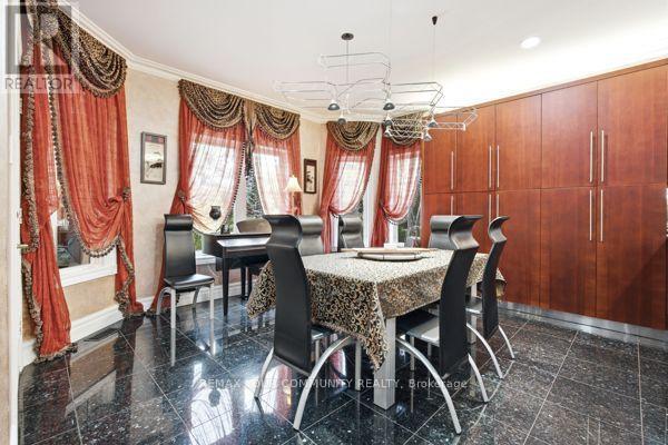 56a Roosevelt Drive, Richmond Hill, Ontario  L4C 6V4 - Photo 7 - N13784158