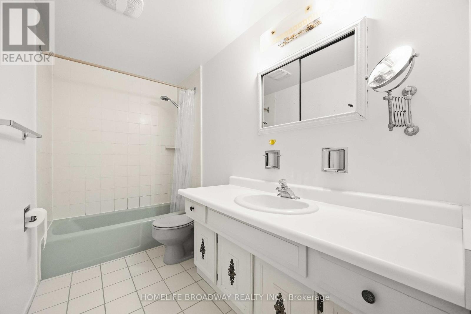 212 Bayview Fairways Drive, Markham, Ontario  L3T 2Z3 - Photo 26 - N13801928