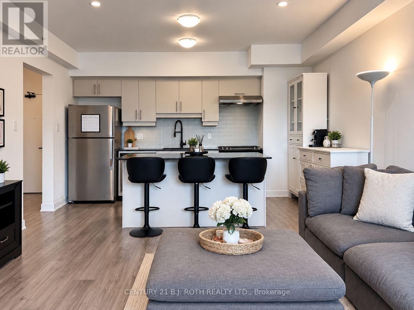 604 - 8 Culinary Lane, Barrie, Ontario  L9J 0T2 - Photo 6 - S13643578