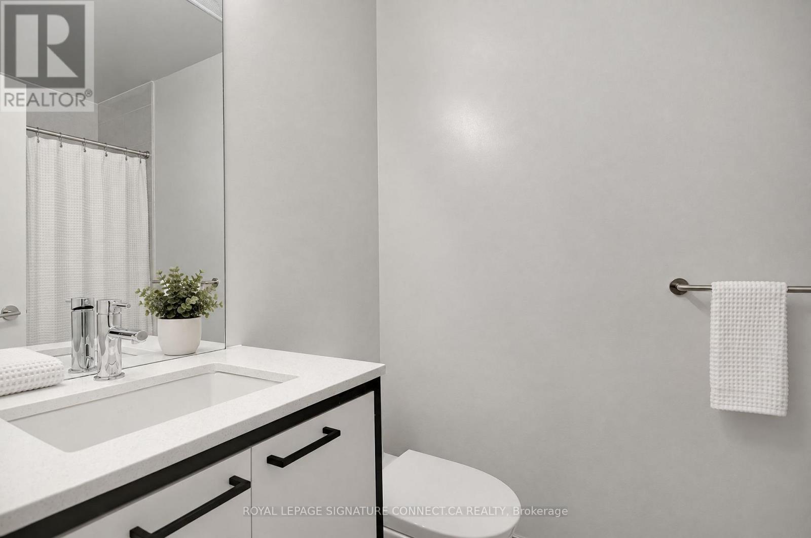 410 - 1808 St Clair Avenue, Toronto, Ontario  M6N 0C1 - Photo 9 - W13741542