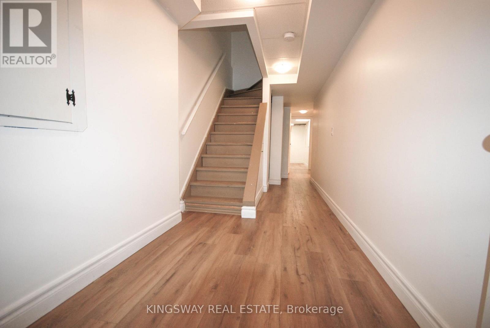 610 Angela Court, Burlington, Ontario  L7L 7A4 - Photo 31 - W13751800