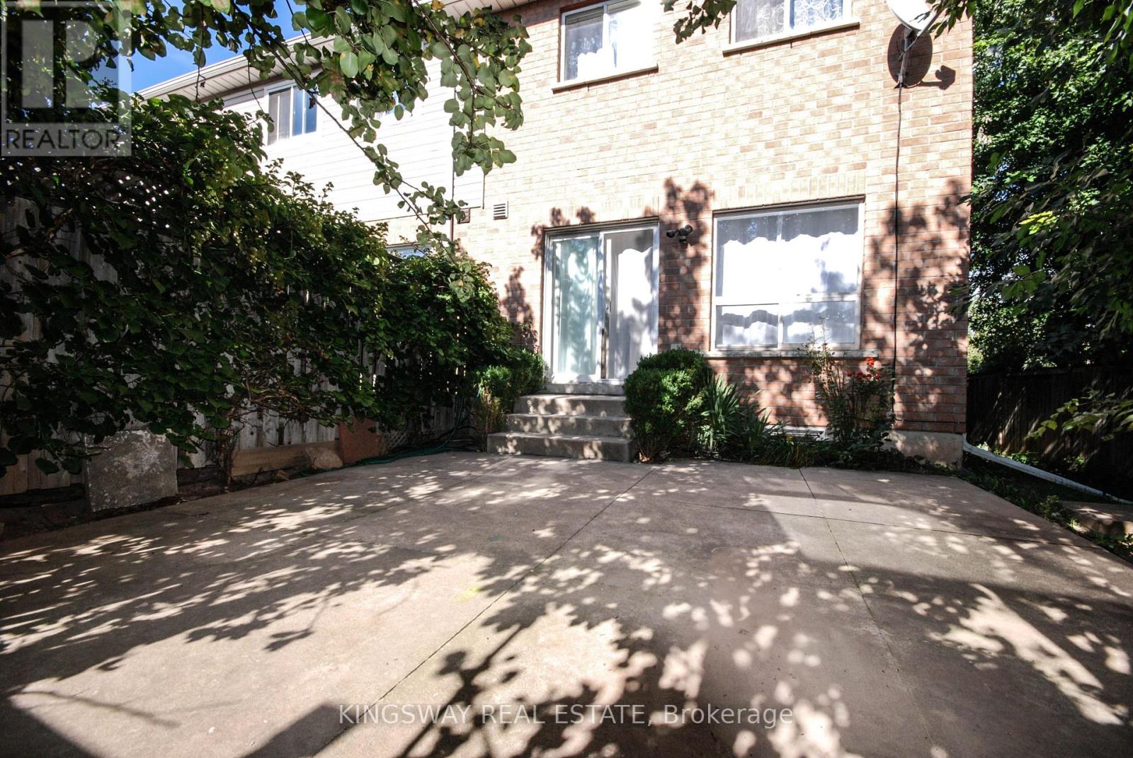 610 Angela Court, Burlington, Ontario  L7L 7A4 - Photo 34 - W13751800