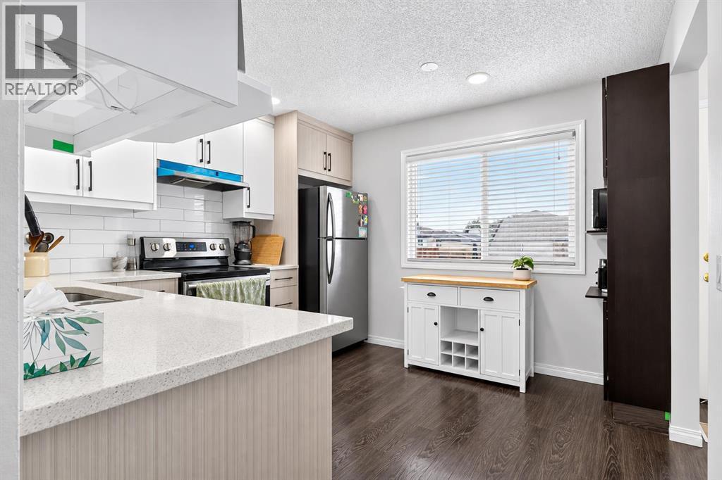 369 Falshire Drive NE, Calgary, Alberta  t3j 1t8 - Photo 12 - A2345557