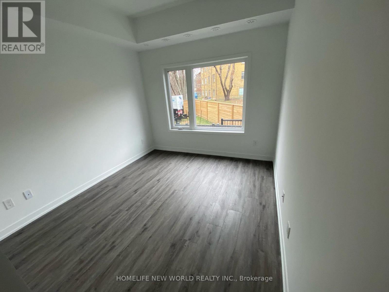 6 - 14 Marquette Avenue, Toronto, Ontario  M6A 0E1 - Photo 6 - C13707946