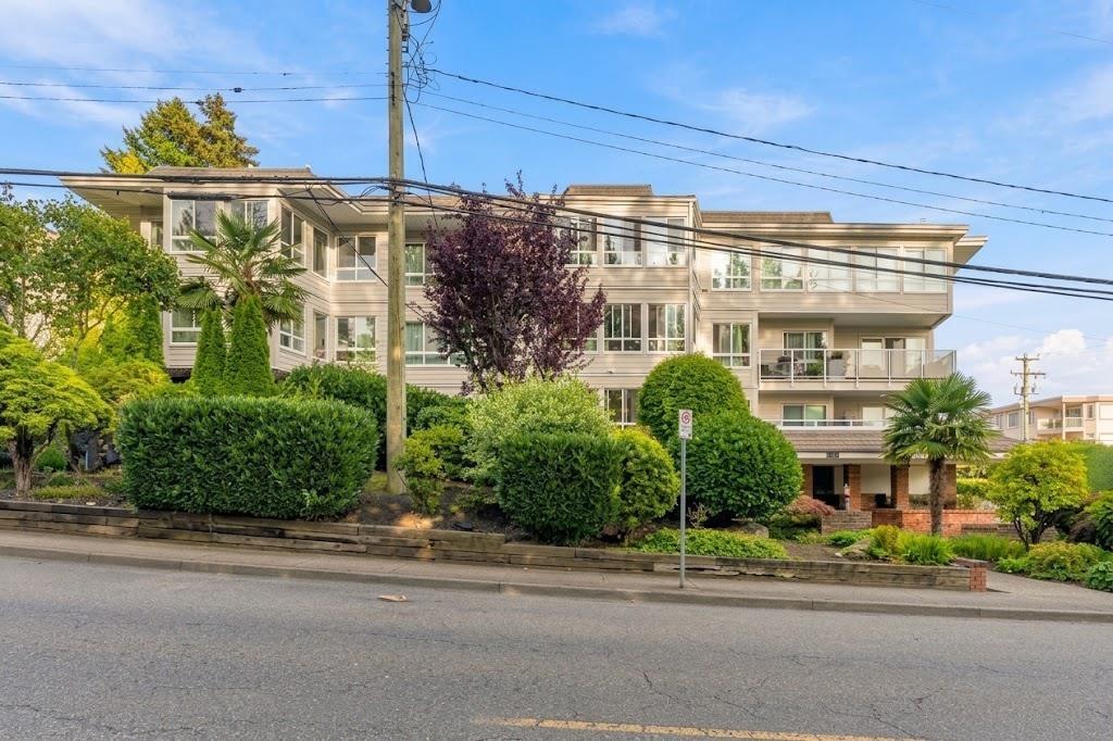 102 1322 Martin Street, White Rock, British Columbia  V4B 3W5 - Photo 1 - R3166271