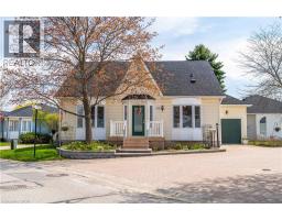 195 SILVERBIRCH Boulevard, Glanbrook, Ontario