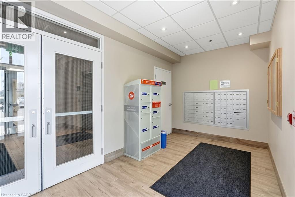 170 Rockhaven Lane Unit# 321, Waterdown, Ontario  L8B 1B5 - Photo 34 - 40862434