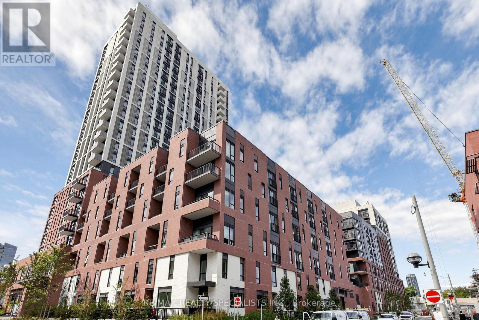 221 - 30 Dreamers Way, Toronto, Ontario  M5A 0Z1 - Photo 1 - C13802772
