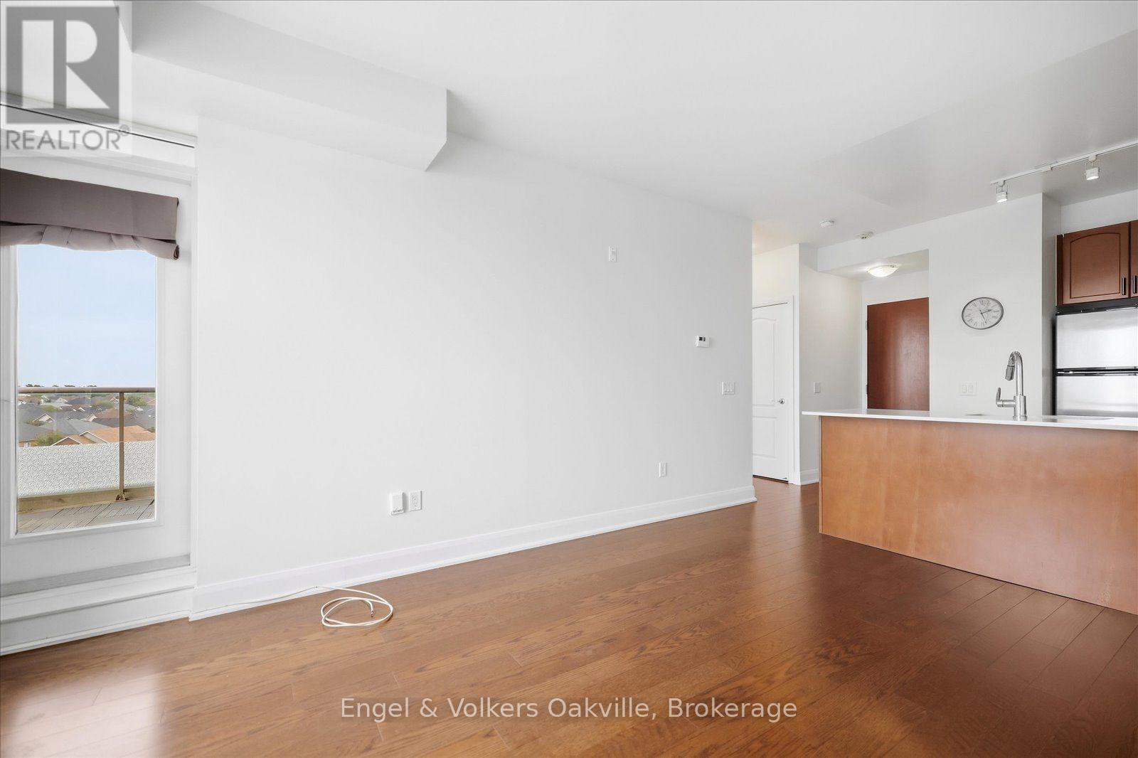 611 - 2470 Prince Michael Drive, Oakville, Ontario  L6H 0G9 - Photo 10 - W13802642