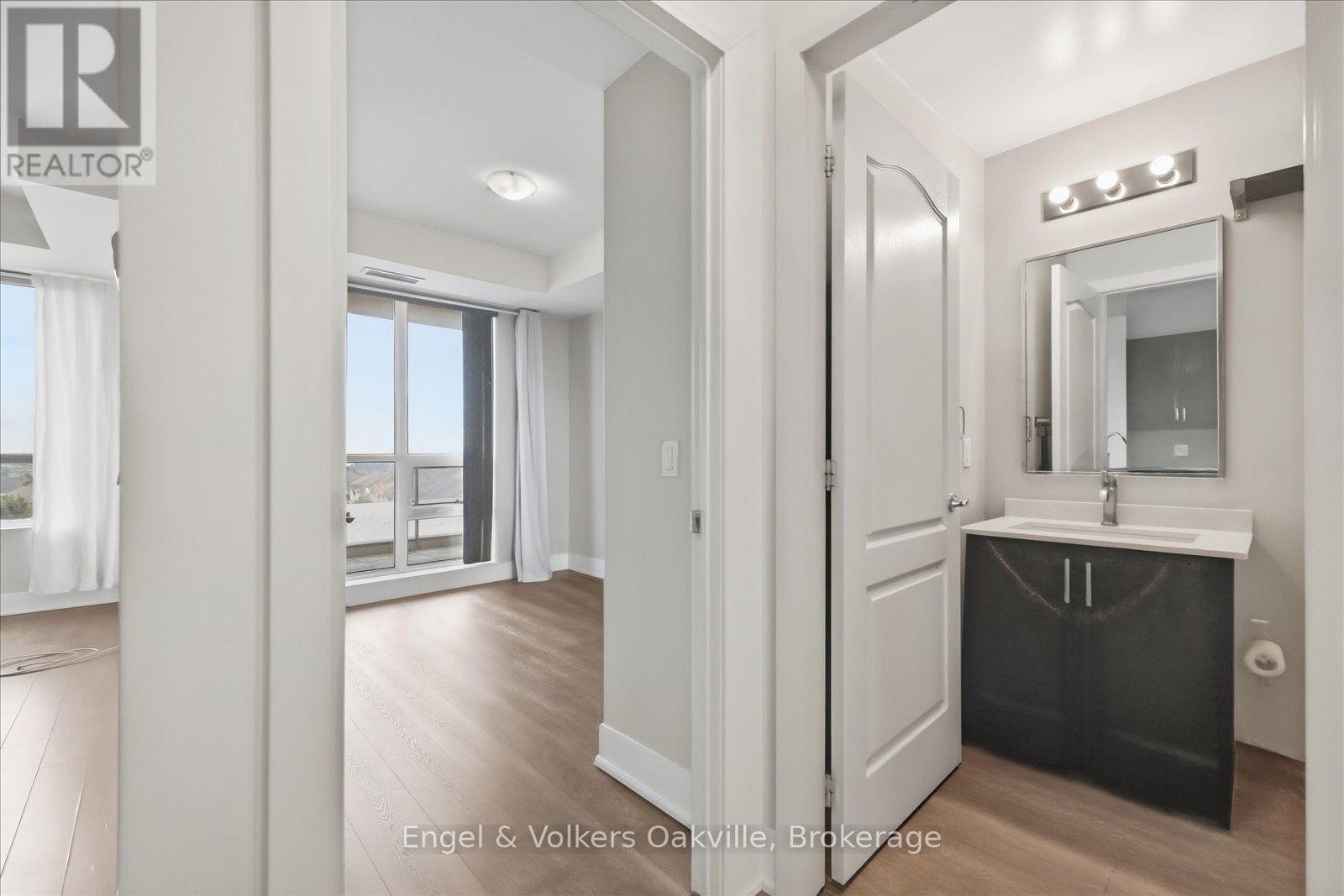 611 - 2470 Prince Michael Drive, Oakville, Ontario  L6H 0G9 - Photo 11 - W13802642