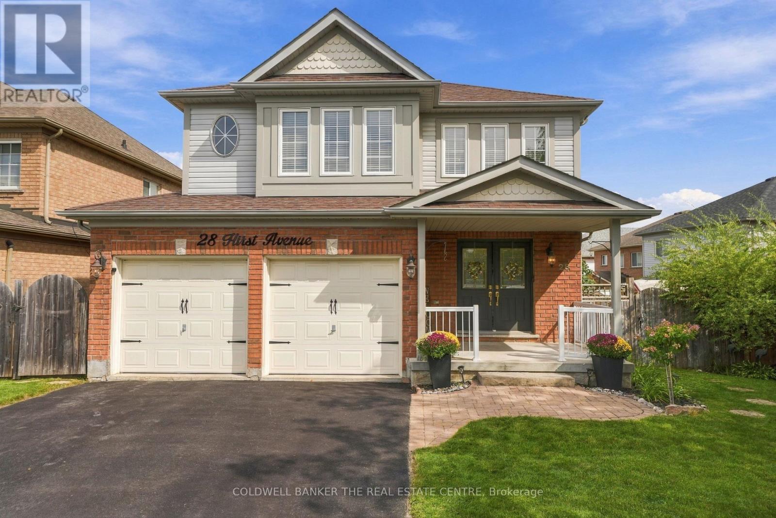 28 Hirst Avenue E, Georgina, Ontario  L4P 4E6 - Photo 3 - N13802740