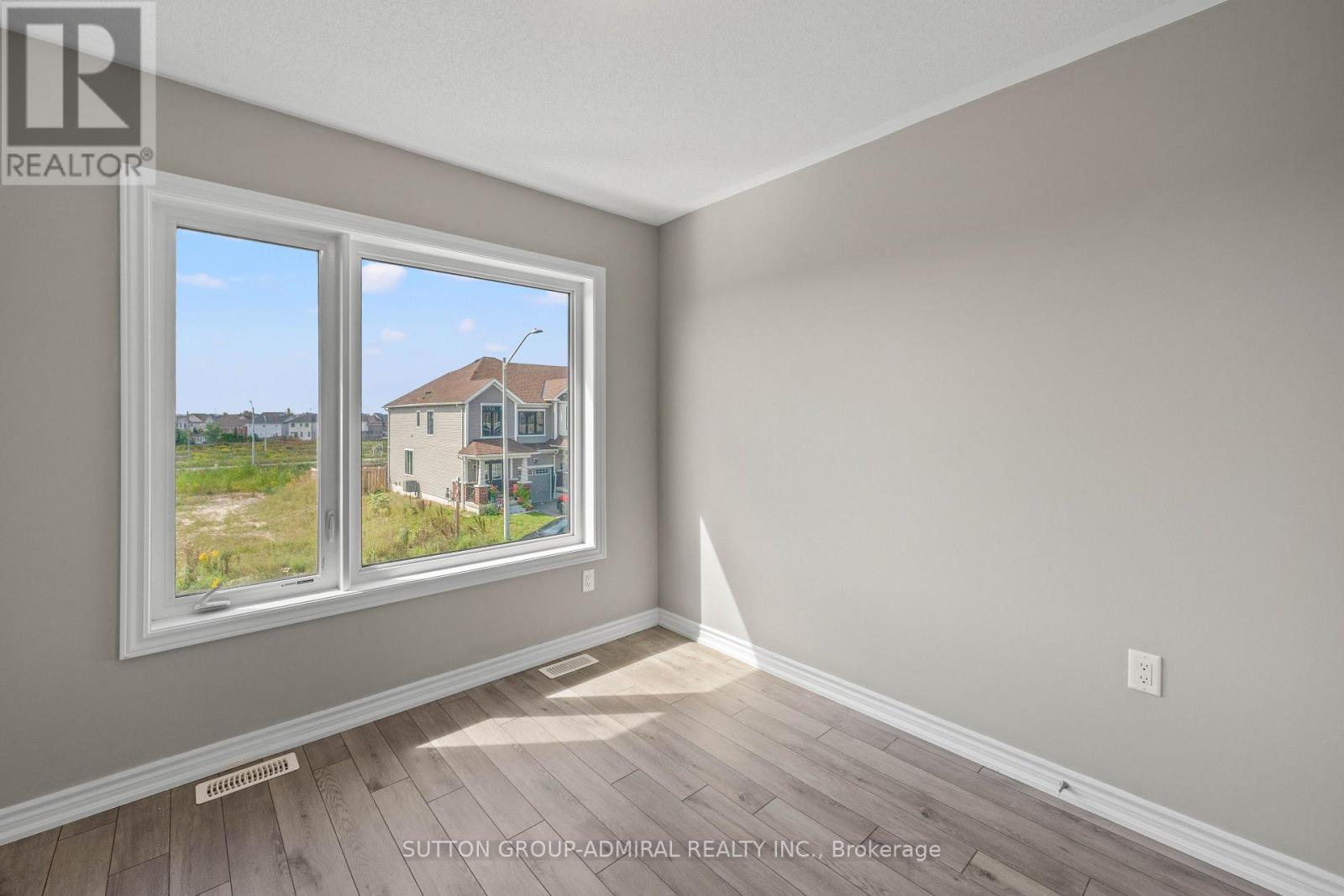 4 Rochester Drive, Barrie, Ontario  L9J 0W1 - Photo 29 - S13802730