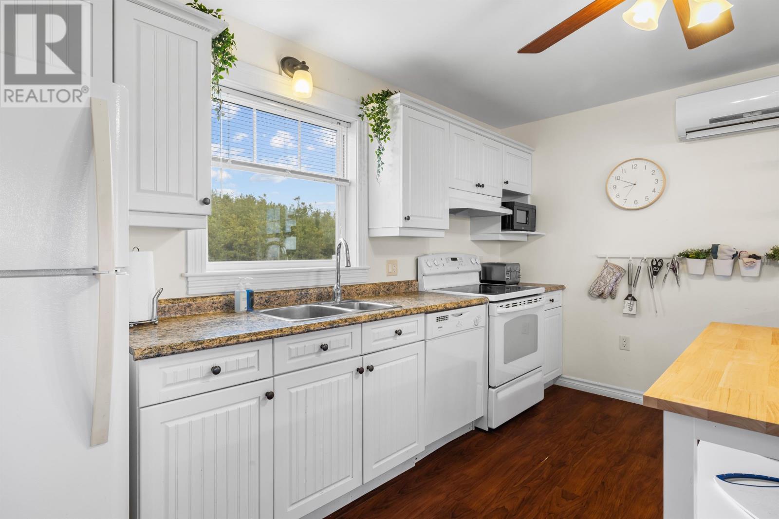 6221 Route 11, Mont Carmel, Prince Edward Island  C0B 2E0 - Photo 12 - 202623731