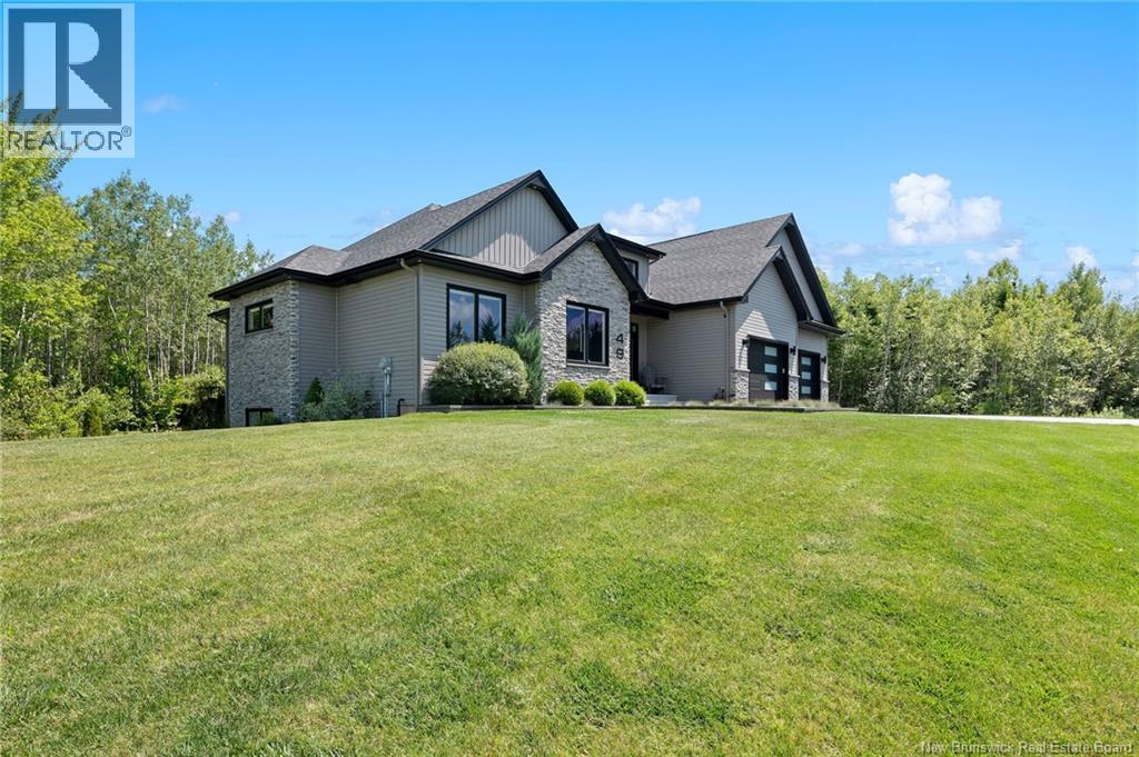 49 Chanterelle Street, Greater Lakeburn, New Brunswick  E1H 0L5 - Photo 2 - NB140389
