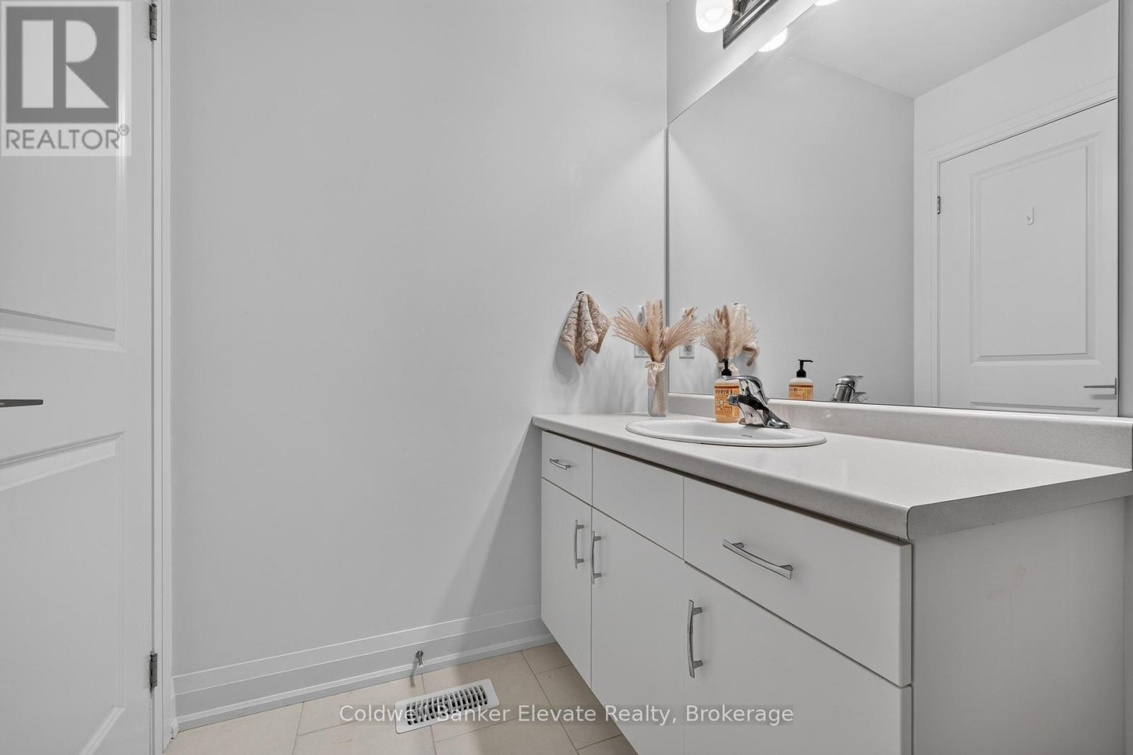 76 Windtree Way, Halton Hills, Ontario  L7G 0P6 - Photo 35 - W13802662