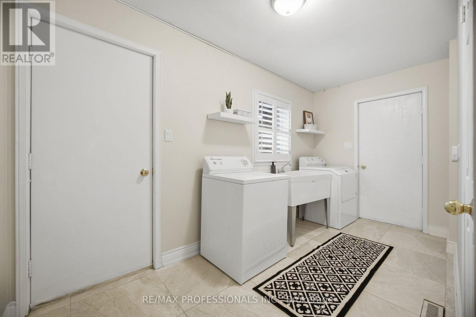 4 Mcfadden Drive, Brampton, Ontario  L6Z 3H4 - Photo 21 - W13802708