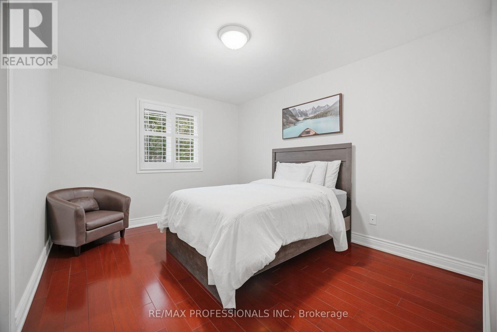 4 Mcfadden Drive, Brampton, Ontario  L6Z 3H4 - Photo 34 - W13802708