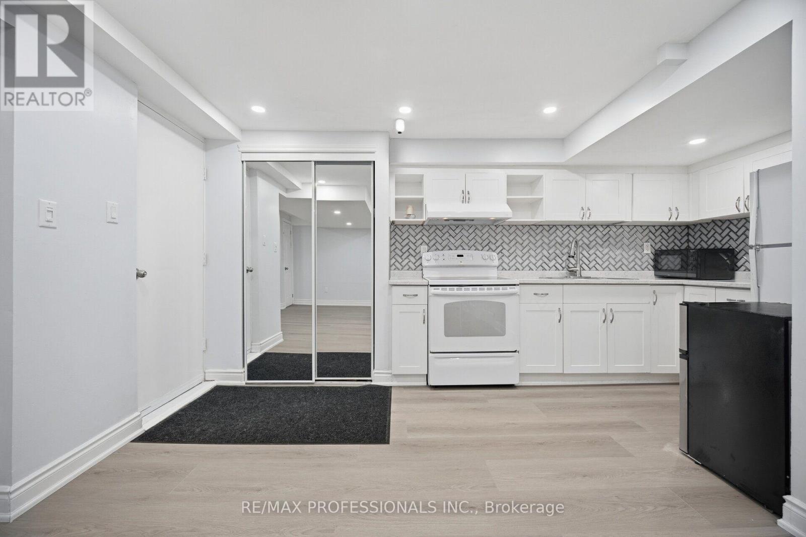 4 Mcfadden Drive, Brampton, Ontario  L6Z 3H4 - Photo 41 - W13802708