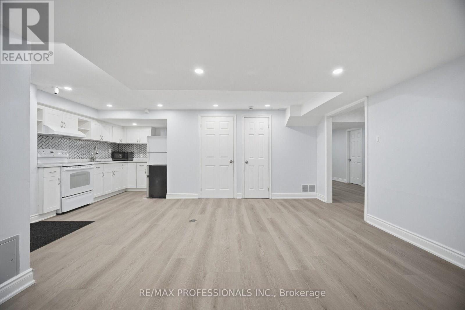 4 Mcfadden Drive, Brampton, Ontario  L6Z 3H4 - Photo 44 - W13802708