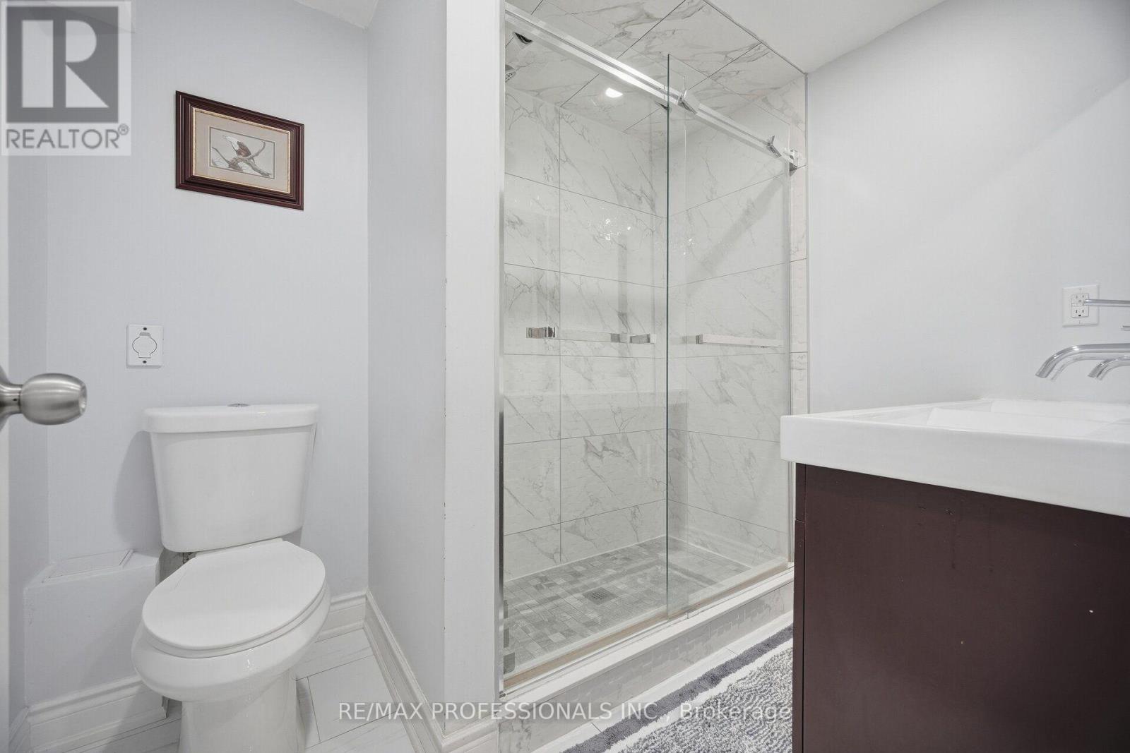 4 Mcfadden Drive, Brampton, Ontario  L6Z 3H4 - Photo 45 - W13802708