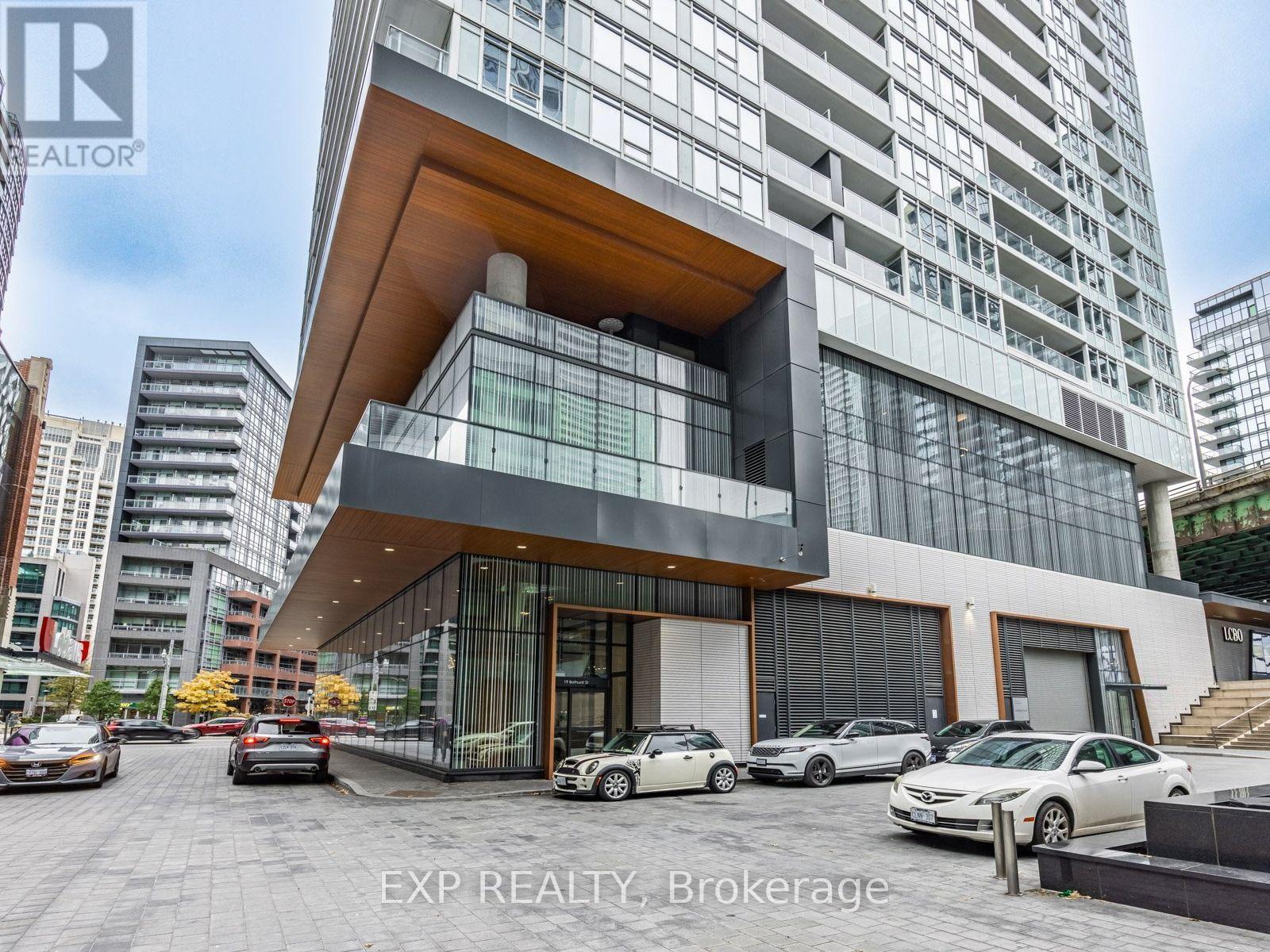 611 - 19 Bathurst Street, Toronto, Ontario  M5V 0N2 - Photo 2 - C13798418