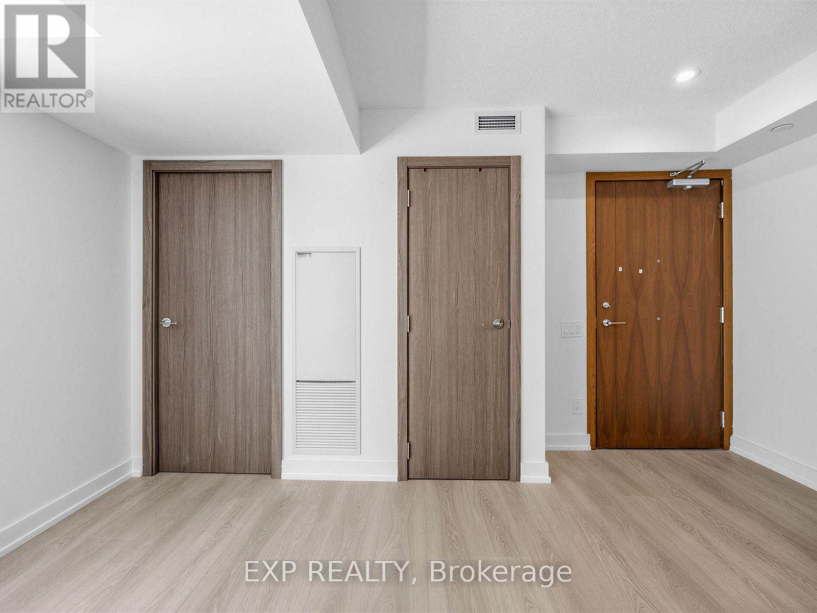 611 - 19 Bathurst Street, Toronto, Ontario  M5V 0N2 - Photo 5 - C13798418