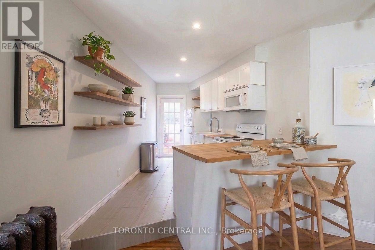24 Manning Avenue, Toronto, Ontario  M6J 2K4 - Photo 23 - C13798624