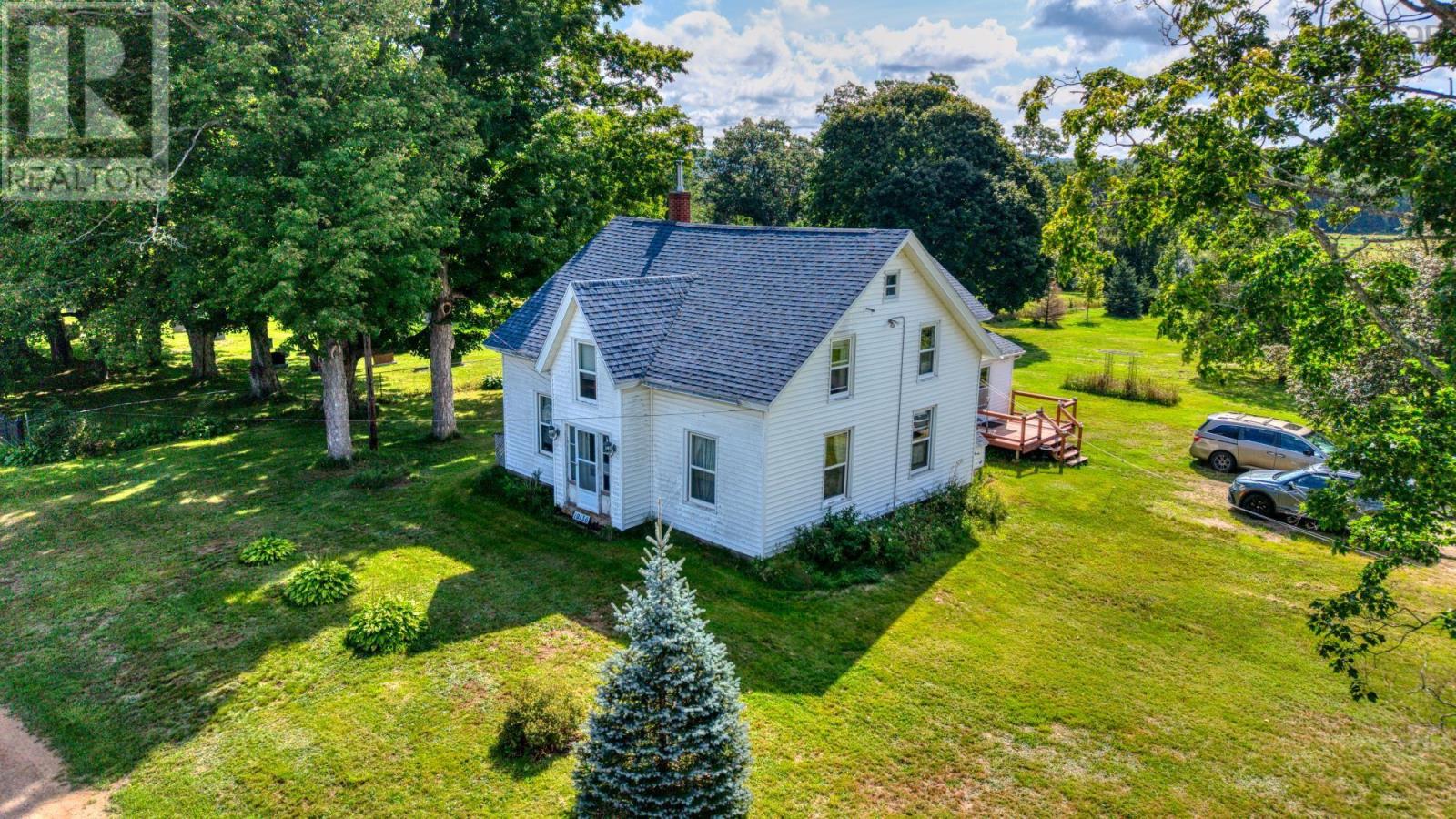 10136 Highway 1 photo 21