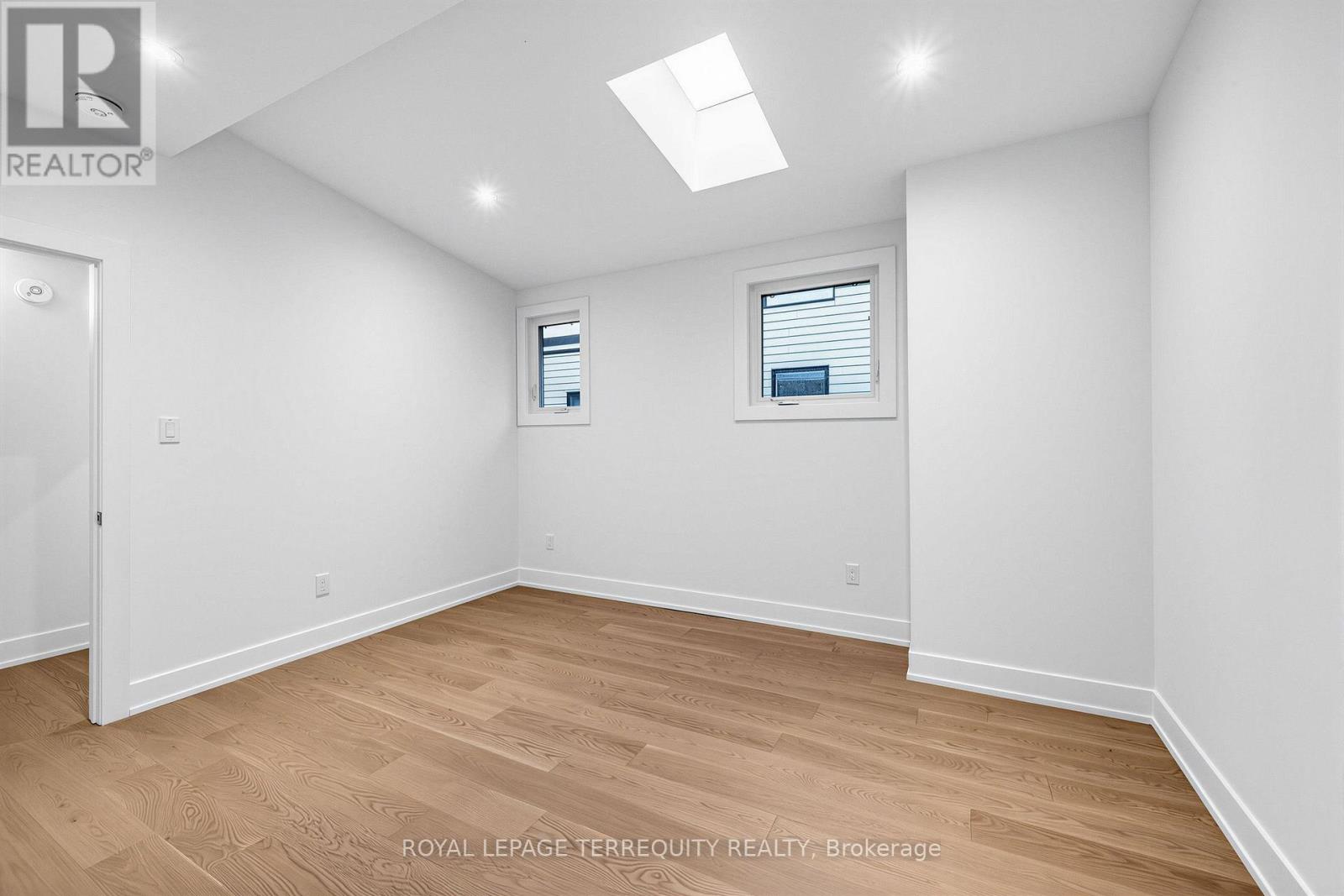 16 Fennings Street, Toronto, Ontario  M6J 3B8 - Photo 24 - C13795598