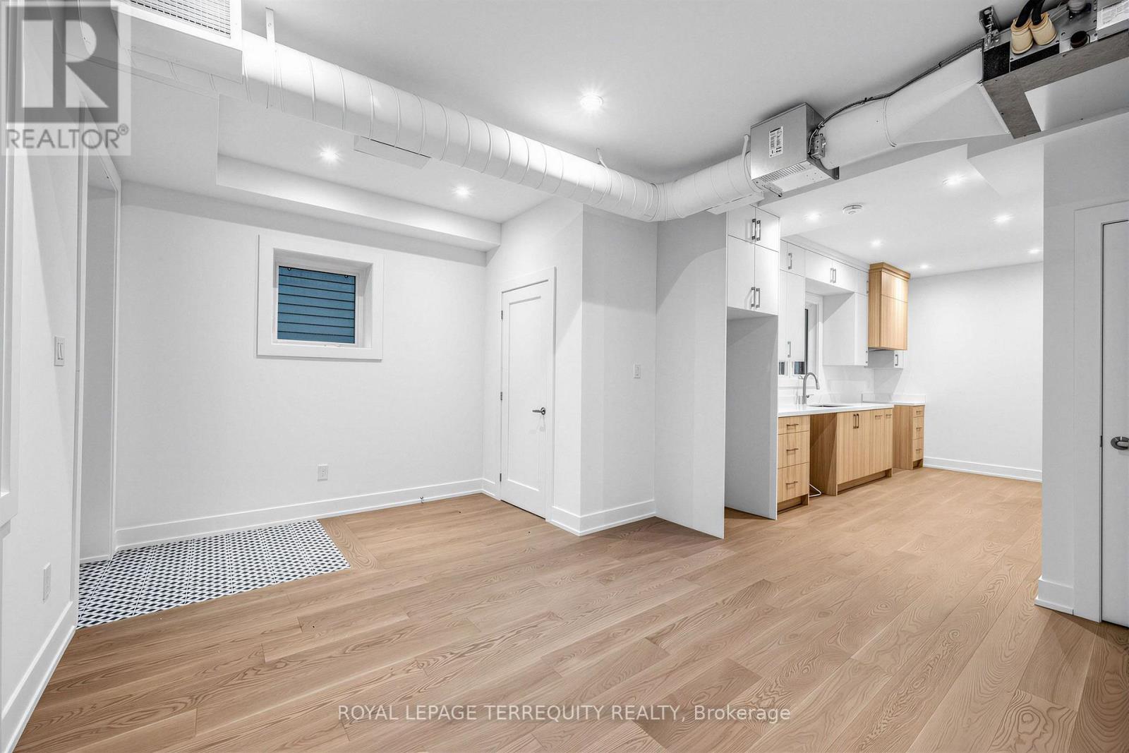 16 Fennings Street, Toronto, Ontario  M6J 3B8 - Photo 20 - C13795598