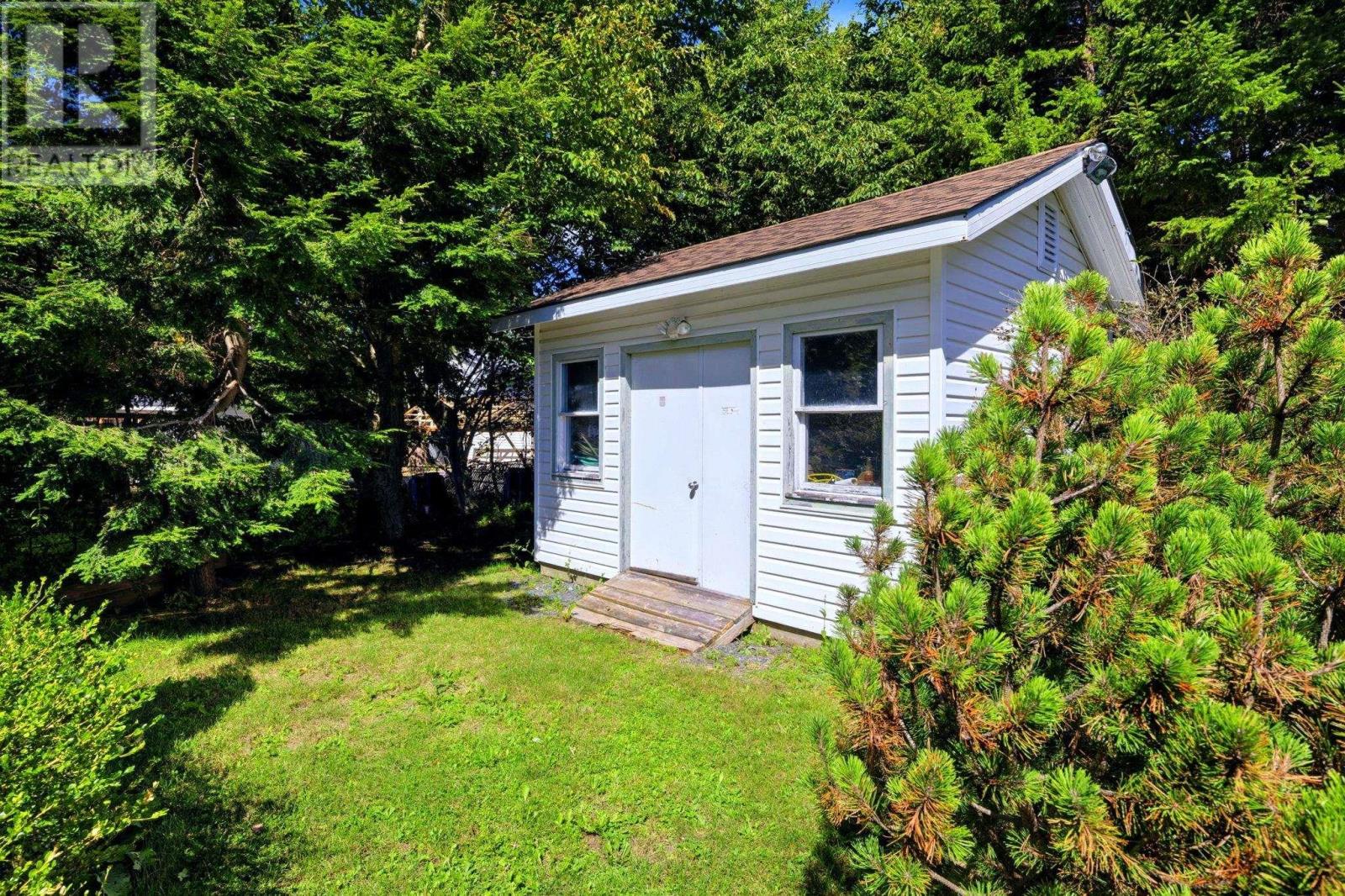 8 McCarthy Street photo 38