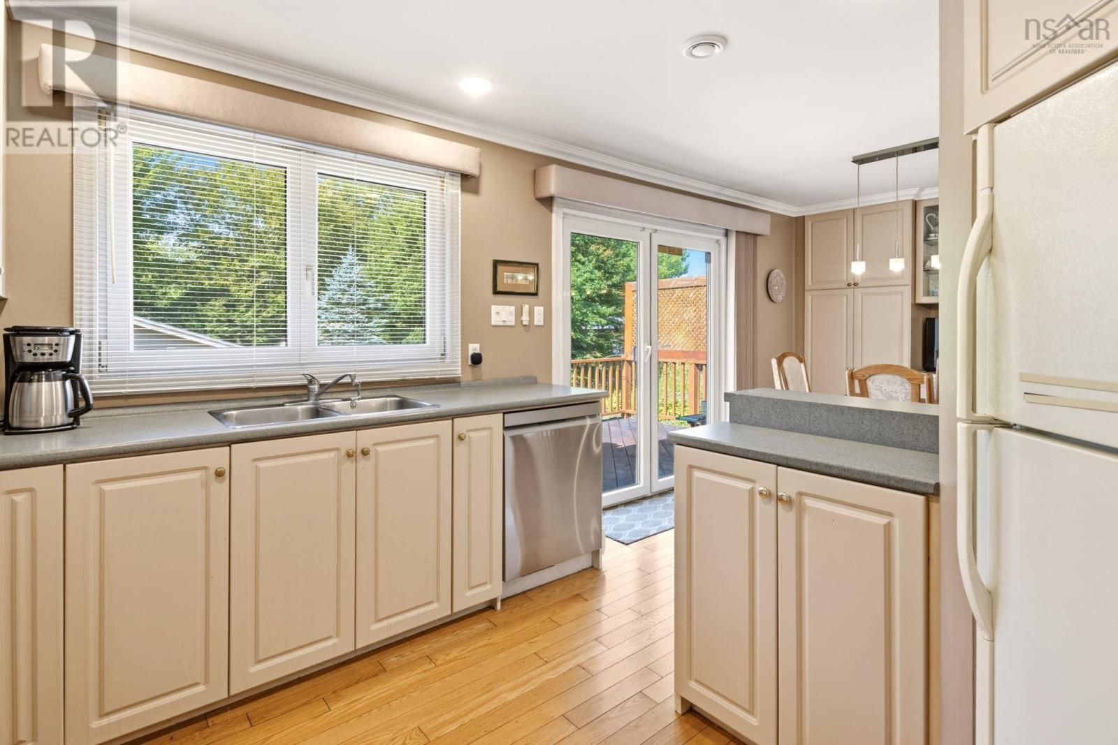 8 McCarthy Street photo 10