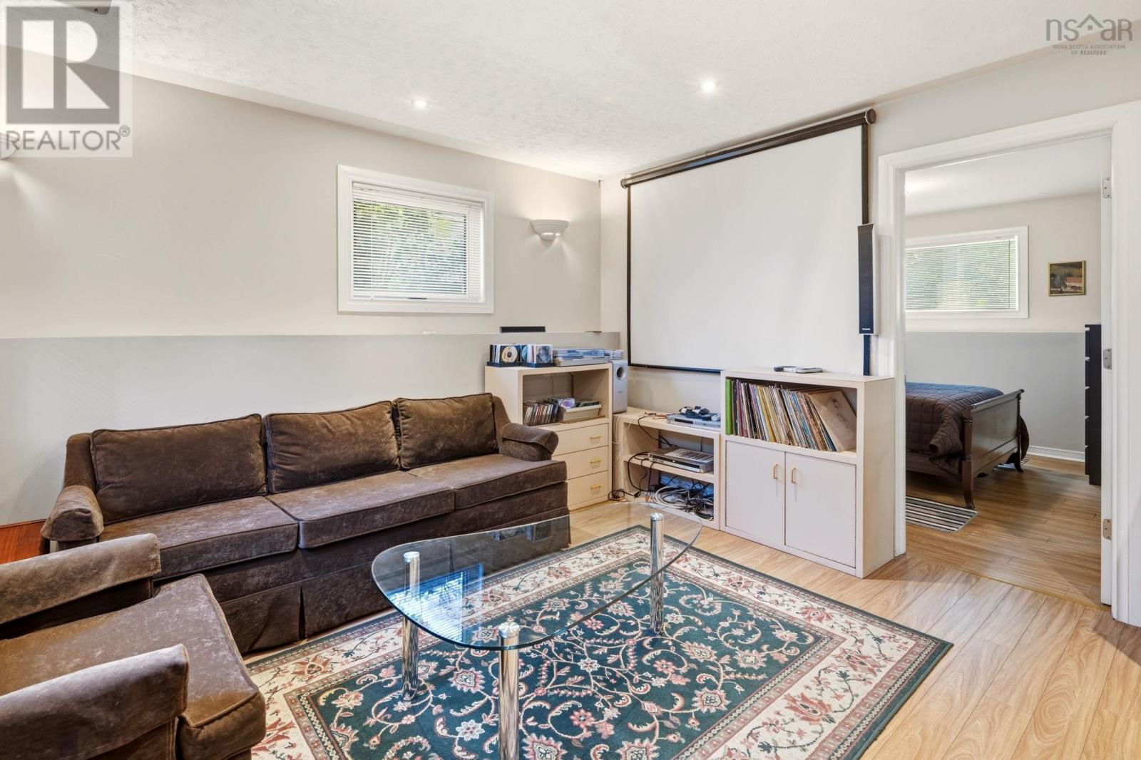 8 McCarthy Street photo 22