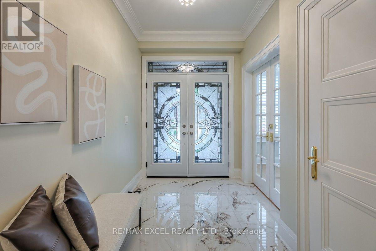 32 Grapevine Circle, Toronto, Ontario  M1X 1X5 - Photo 2 - E13798566