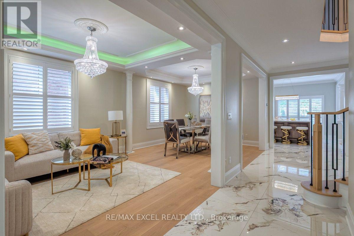 32 Grapevine Circle, Toronto, Ontario  M1X 1X5 - Photo 4 - E13798566