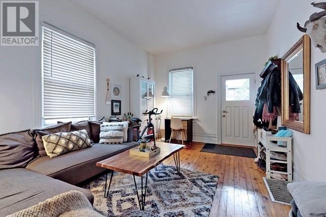 81 Tiverton Avenue, Toronto, Ontario  M4M 2M1 - Photo 9 - E13798666
