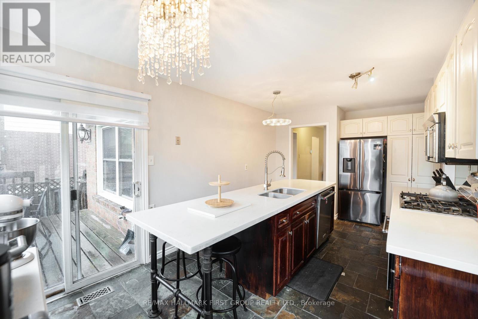 1855 New Street, Pickering, Ontario  L1V 3L9 - Photo 7 - E13798616