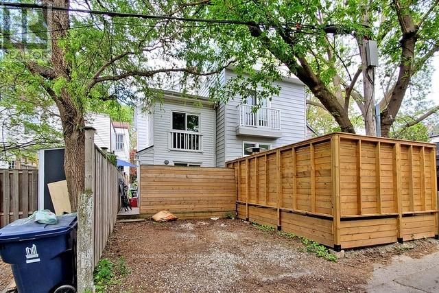 81 Tiverton Avenue, Toronto, Ontario  M4M 2M1 - Photo 4 - E13798666