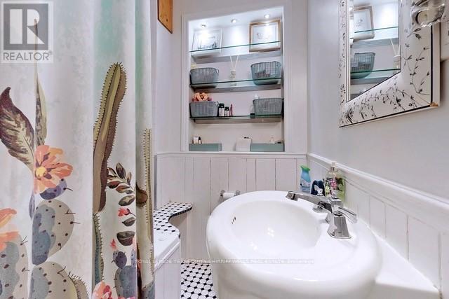 81 Tiverton Avenue, Toronto, Ontario  M4M 2M1 - Photo 27 - E13798666