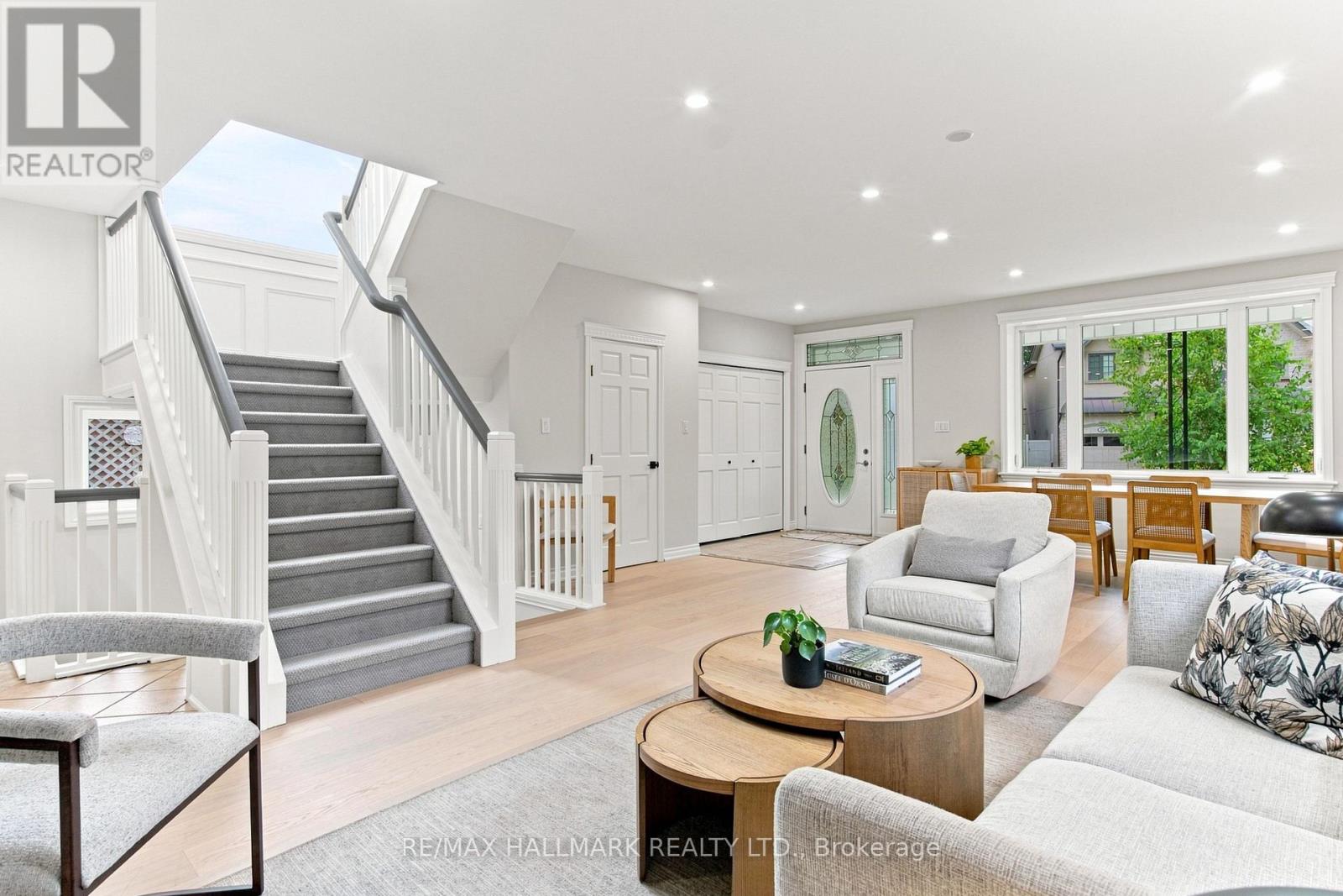 43 Ferris Road, Toronto, Ontario  M4B 1G2 - Photo 4 - E13798734