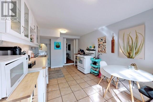 81 Tiverton Avenue, Toronto, Ontario  M4M 2M1 - Photo 20 - E13798666