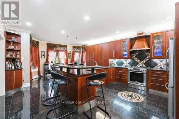 56a Roosevelt Drive, Richmond Hill, Ontario L4C 6V4 - Photo 8 - N13784158