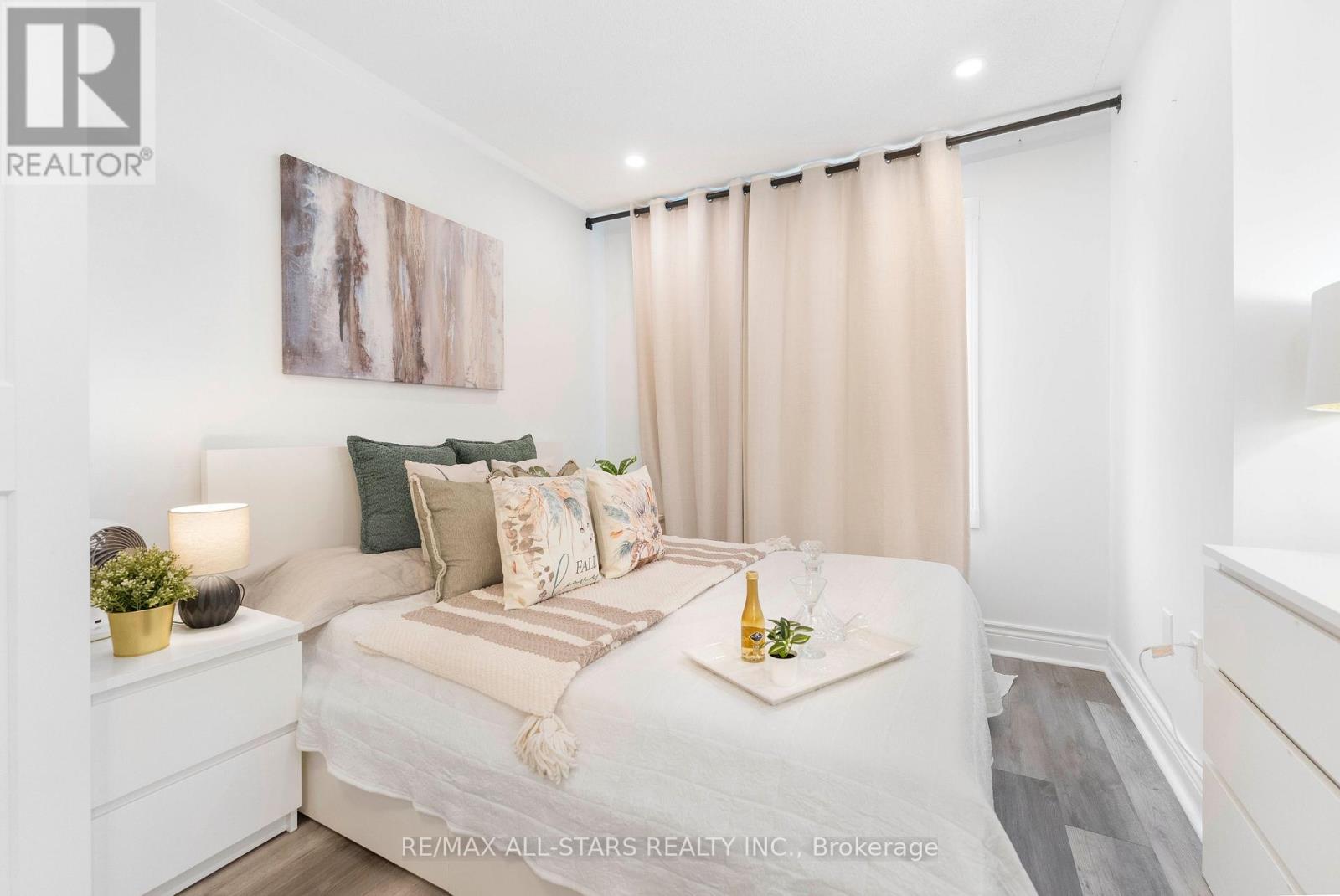 93 Arco Circle, Vaughan, Ontario  L6A 3Z6 - Photo 23 - N13797418