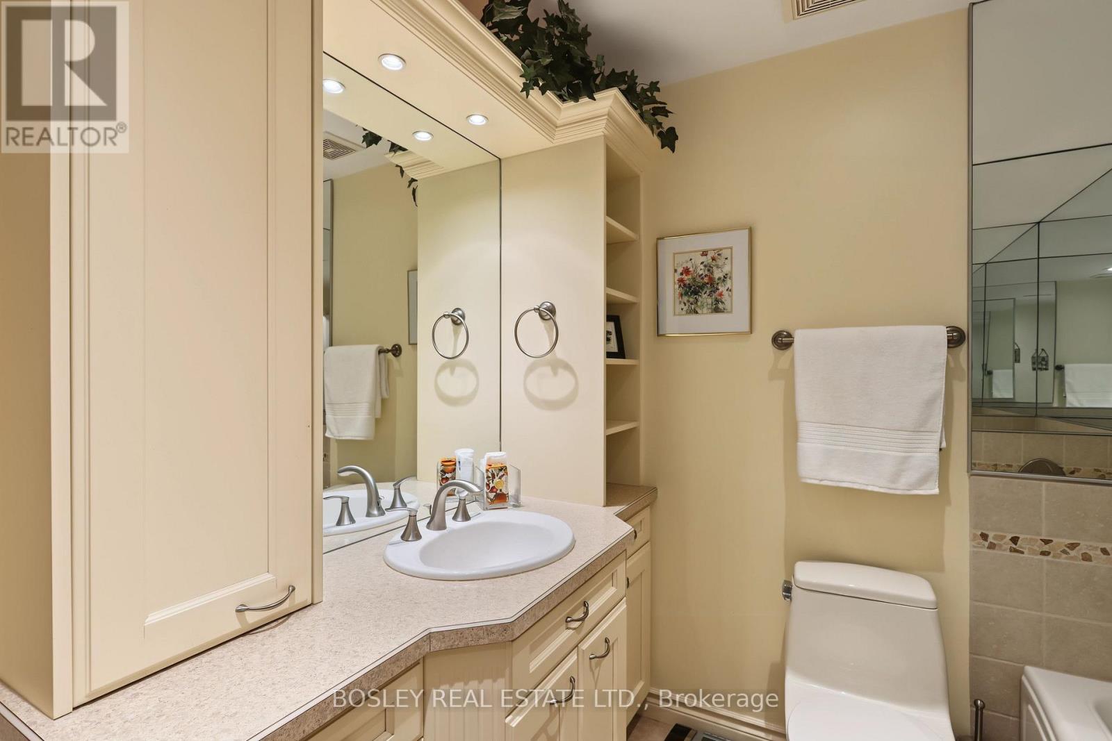 69 Fairway Drive, Aurora, Ontario  L4G 2H3 - Photo 27 - N13798432