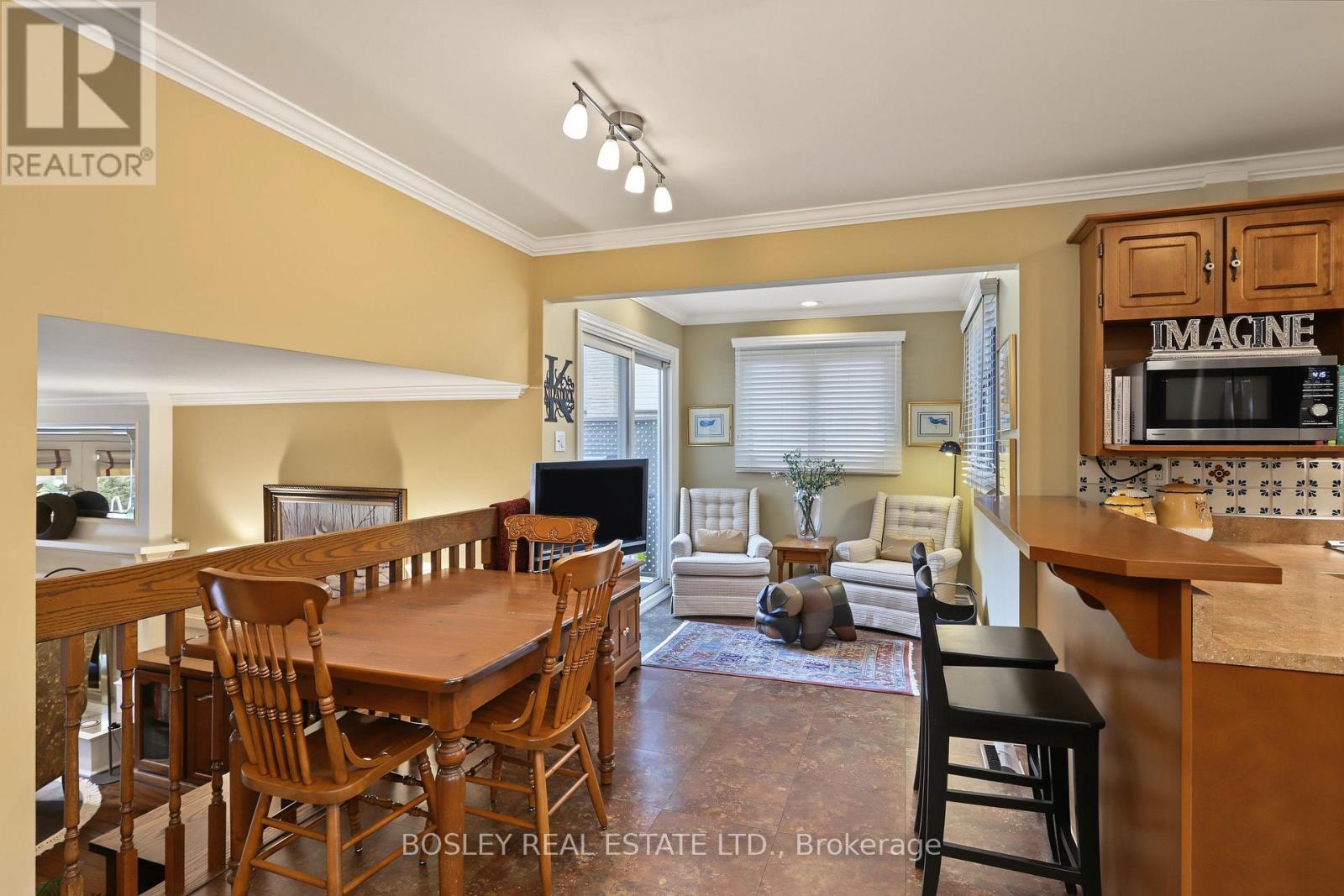 69 Fairway Drive, Aurora, Ontario  L4G 2H3 - Photo 18 - N13798432