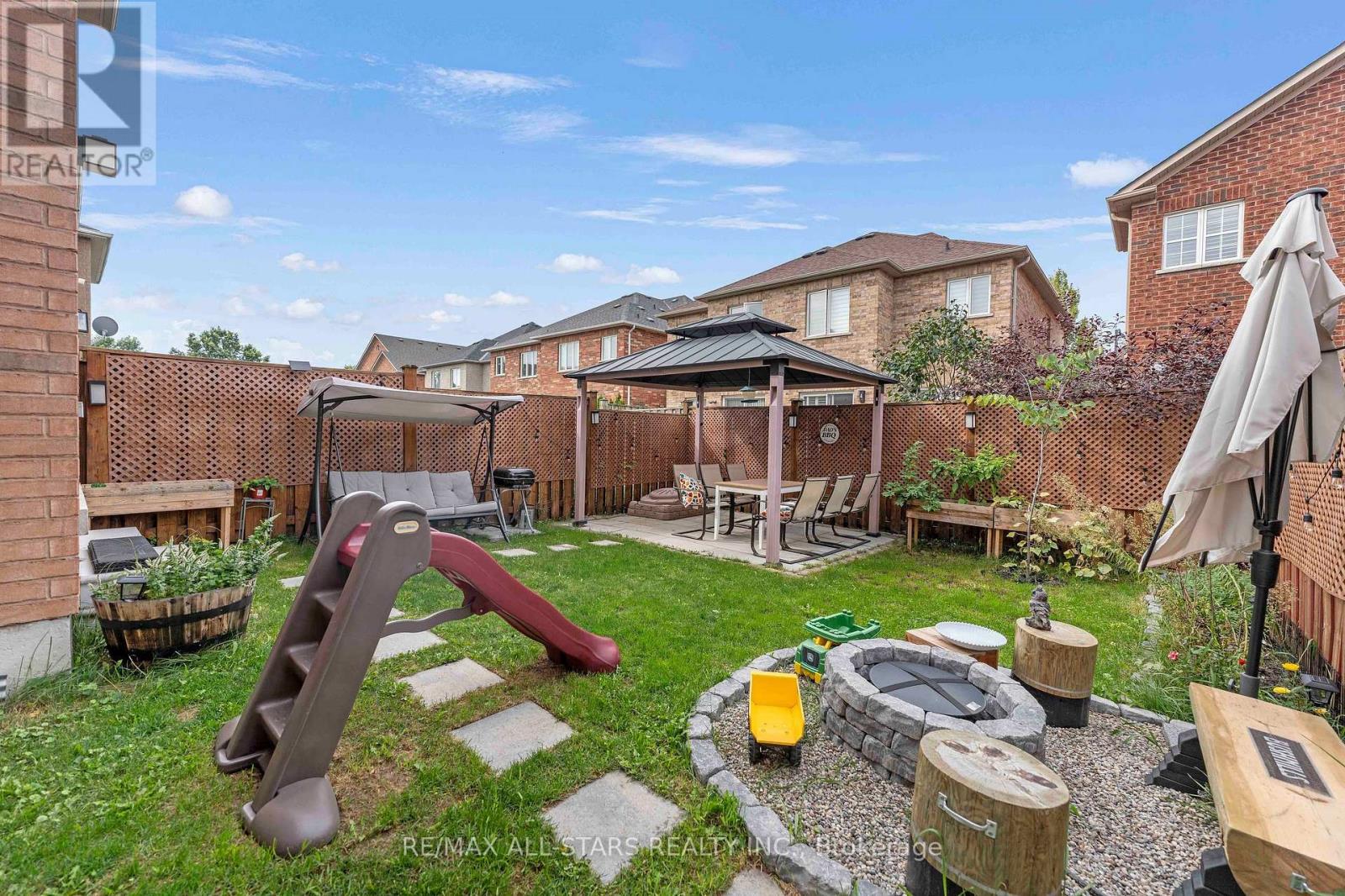 93 Arco Circle, Vaughan, Ontario  L6A 3Z6 - Photo 44 - N13797418