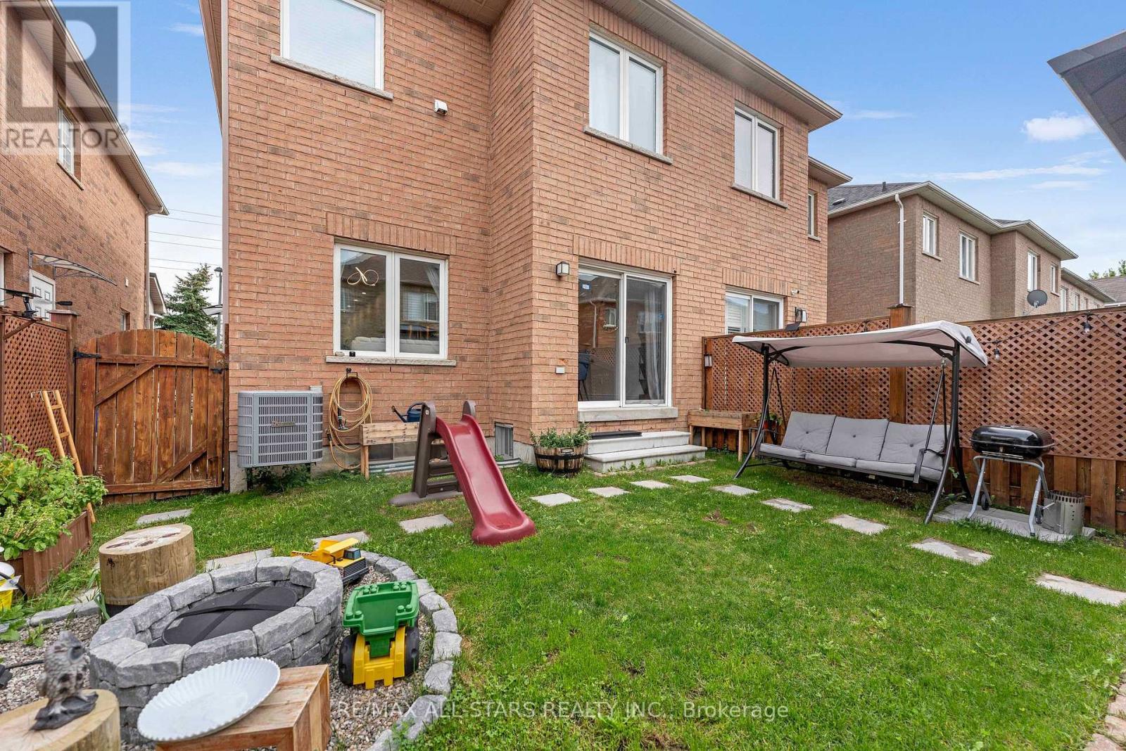 93 Arco Circle, Vaughan, Ontario  L6A 3Z6 - Photo 45 - N13797418