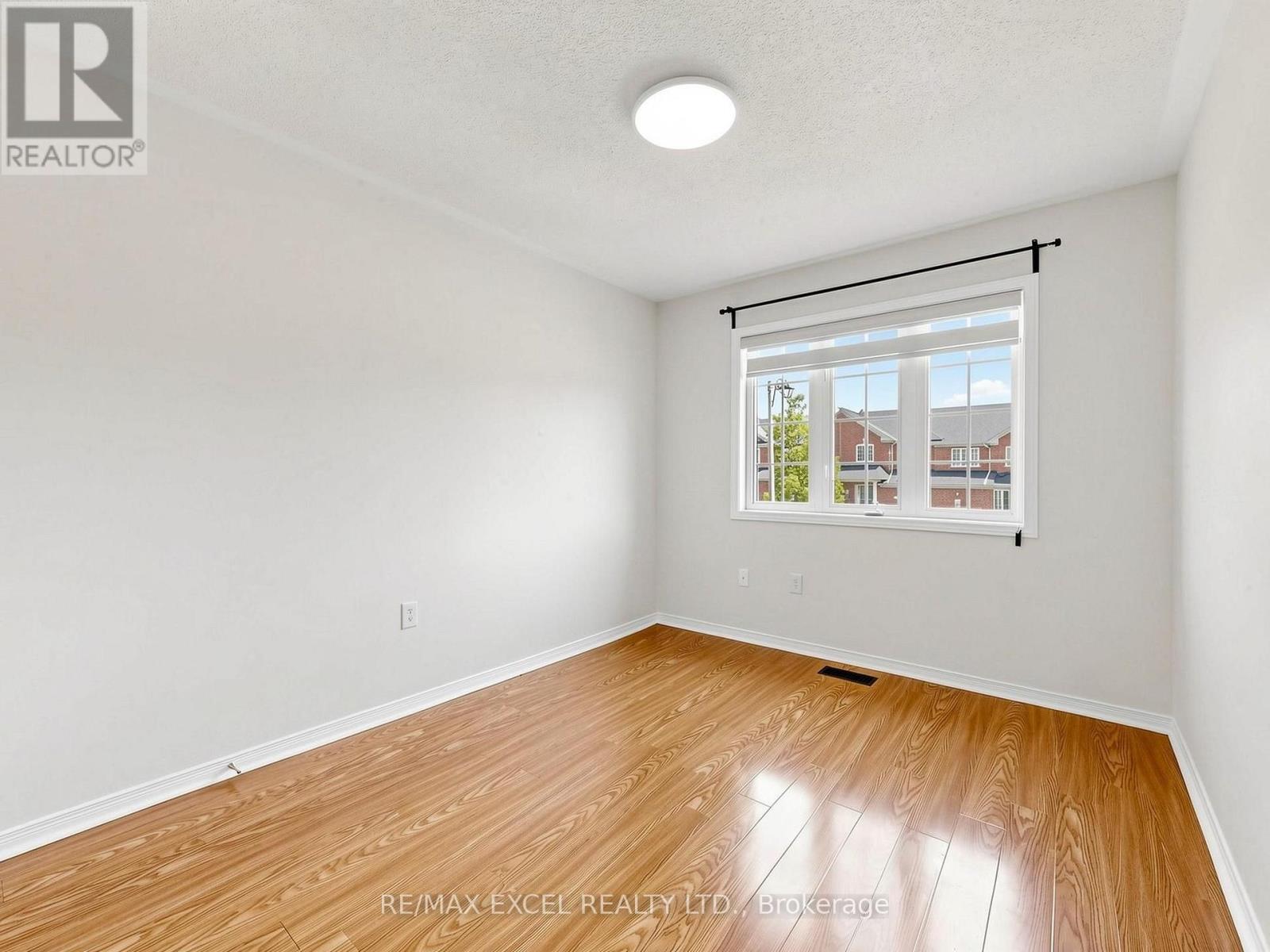6 Barr Crescent, Aurora, Ontario  L4G 0B8 - Photo 21 - N13798372