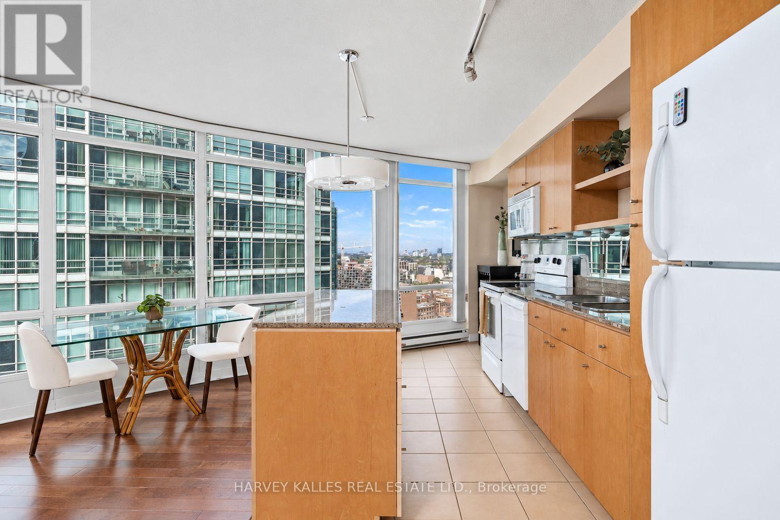 2803 - 373 Front Street W, Toronto, Ontario  M5V 3R7 - Photo 8 - C13792858