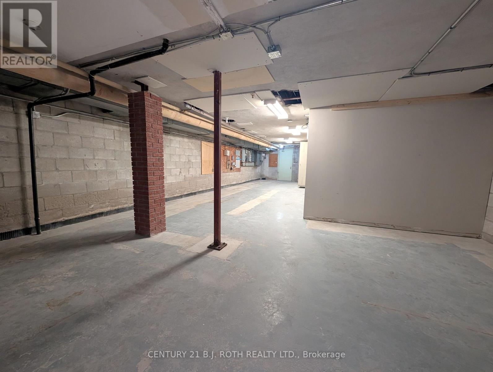 7 Queen Street W, Springwater, Ontario  L0L 1P0 - Photo 21 - S13798428
